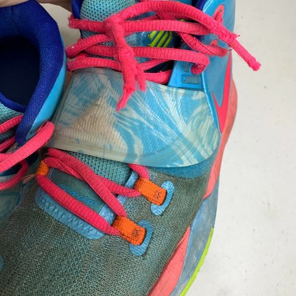 Nike Boys 7Y Blue Kyrie 6 GS Pool Lace Up Mid Top Basketball Shoes CZ4686-409 - Picture 8 of 10